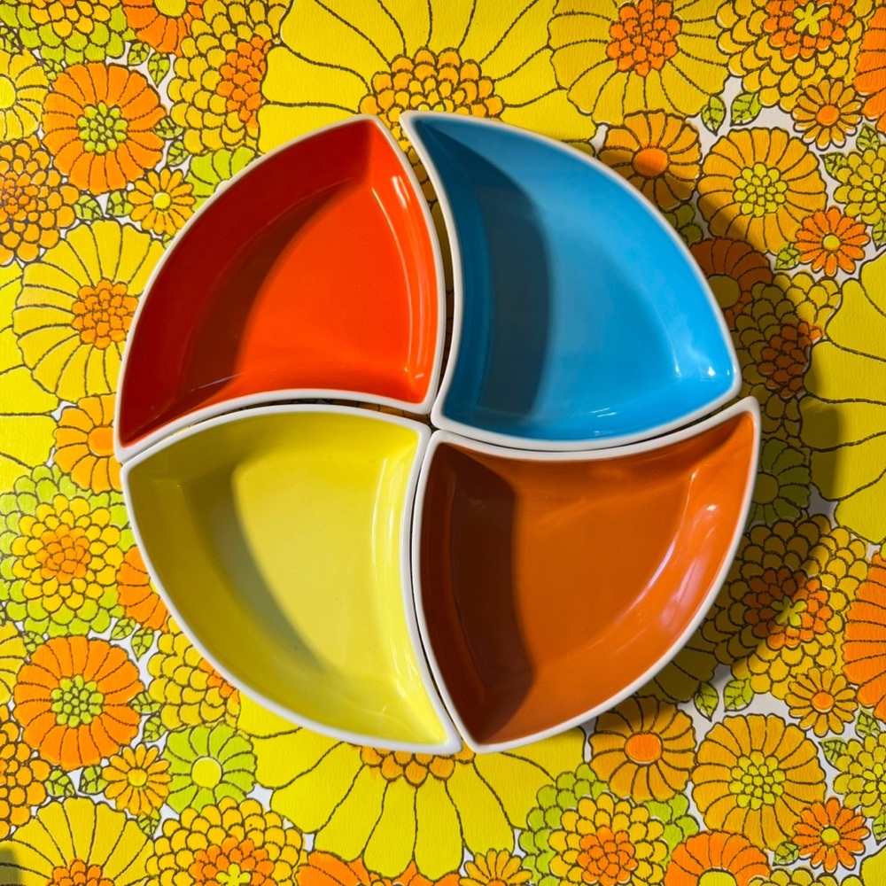 Vintage 90s/1990s “Trisa” serving platter set, 4 piece